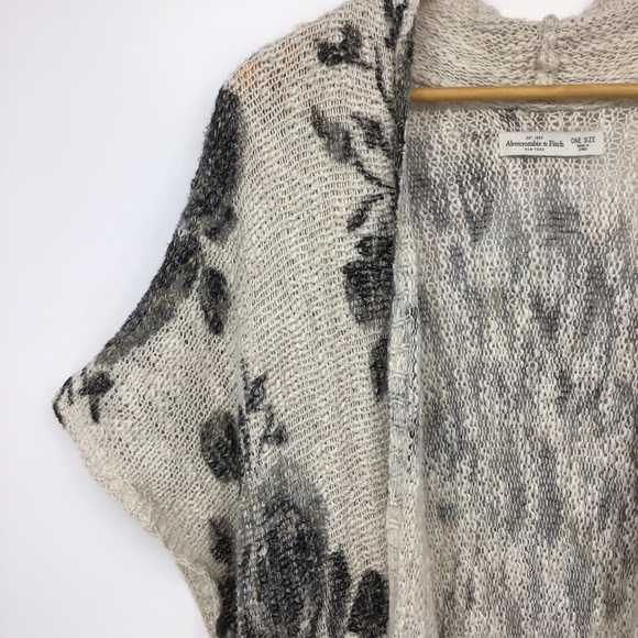 Abercrombie & Fitch White Gray Floral Open Front Loose Knit Cardigan - Picture 6 of 15